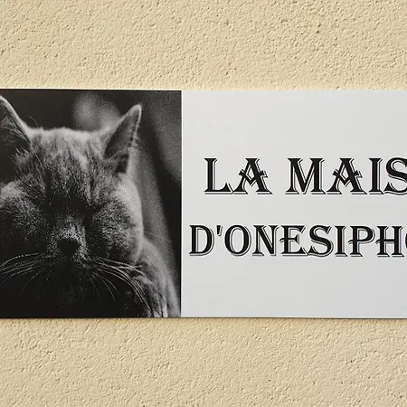 La Maison D'onesiphore Feriehus *